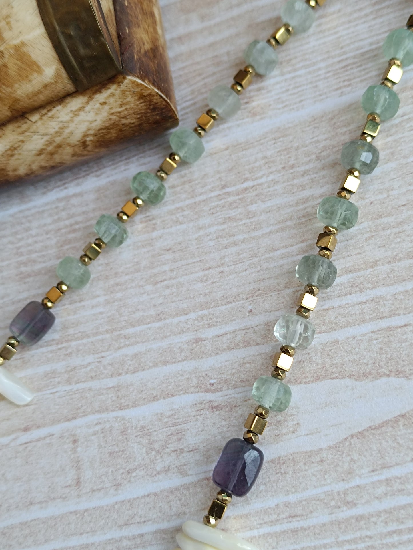 Collier bohème aigue marine et fluorite artisanal câblé – Style bohème chic