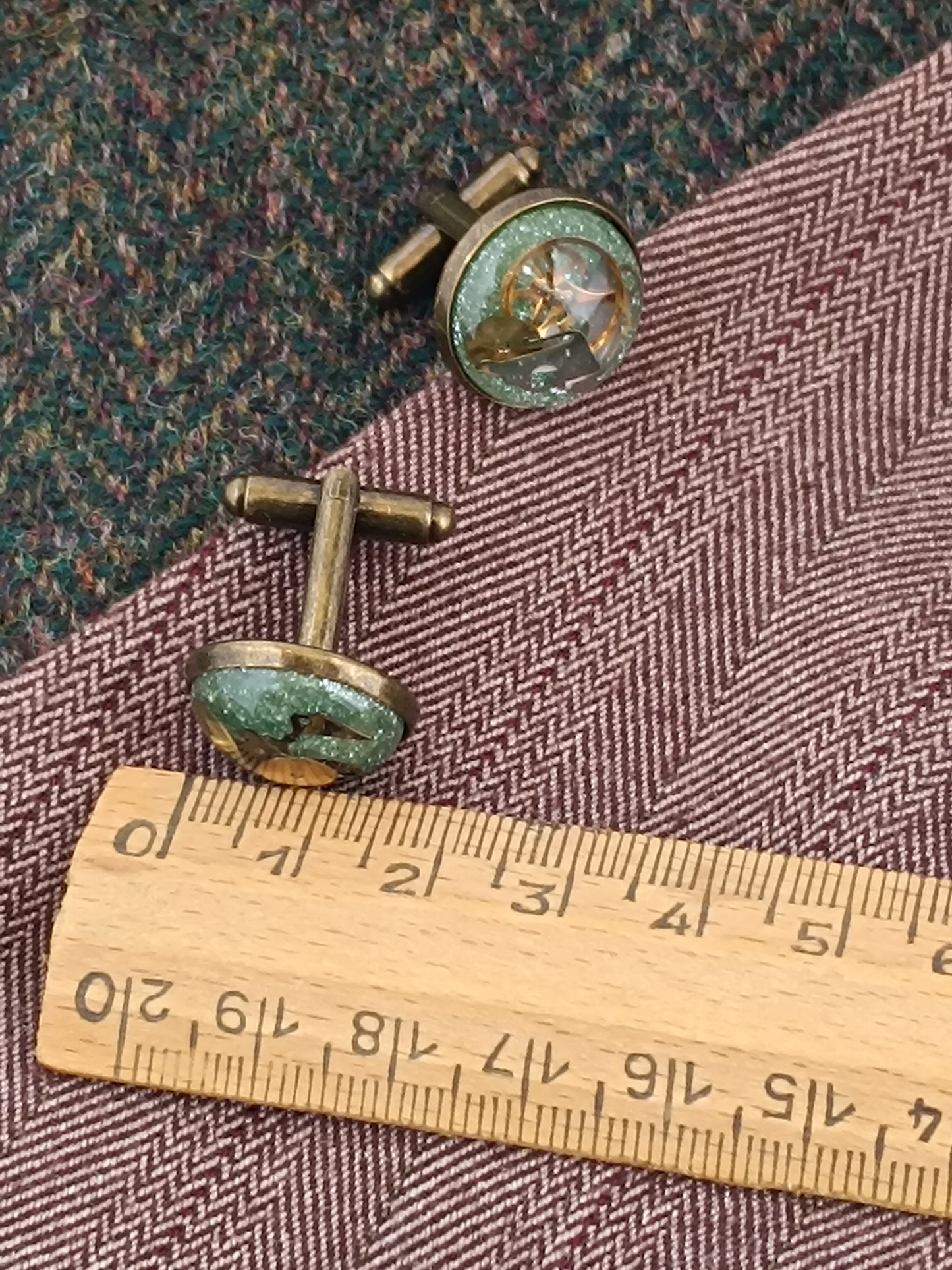 Boutons de manchette steampunk verts clairs