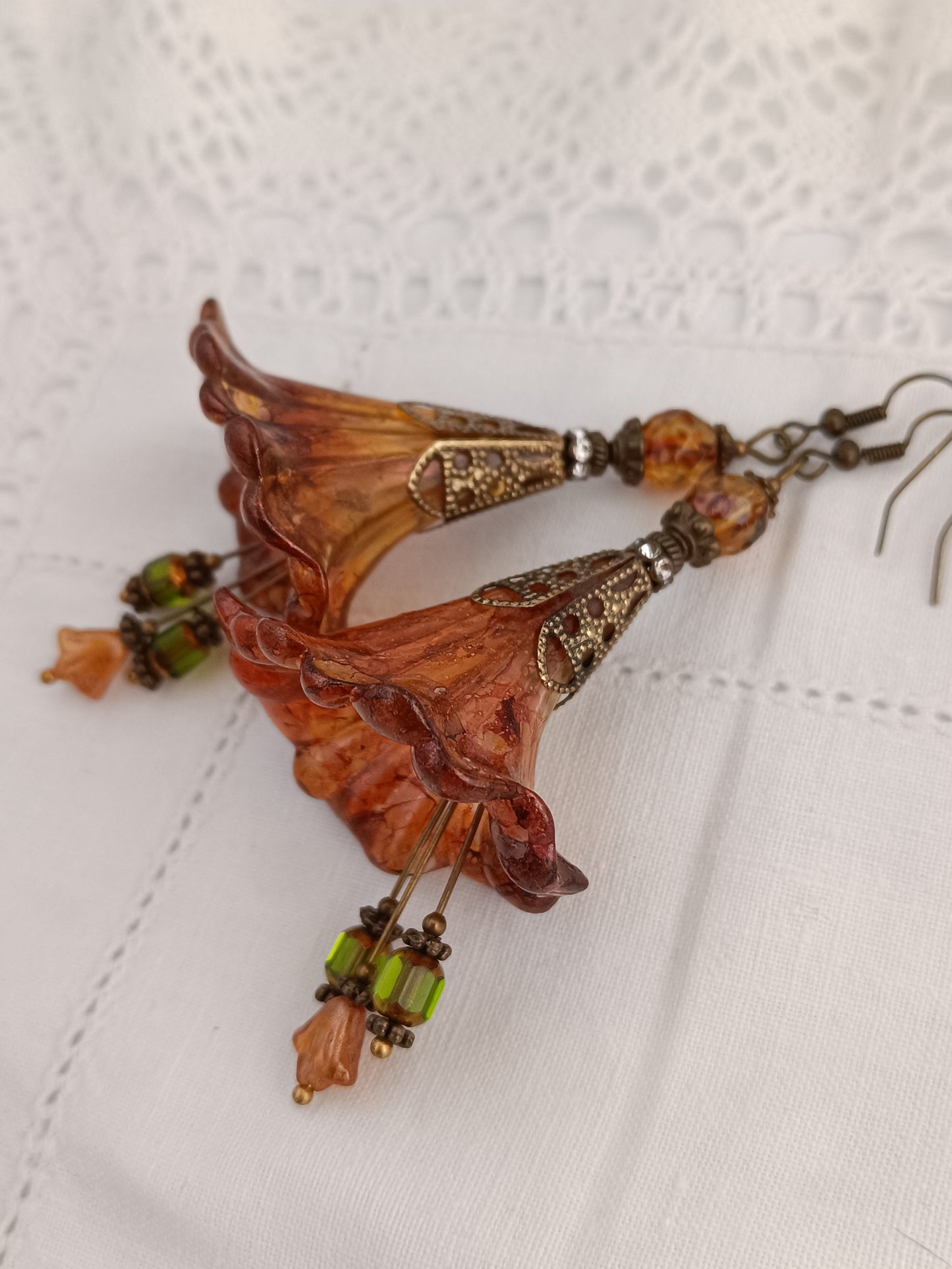 Boucles d'Oreilles Fleurs Lucite XXL - Perles Verre Tchèque