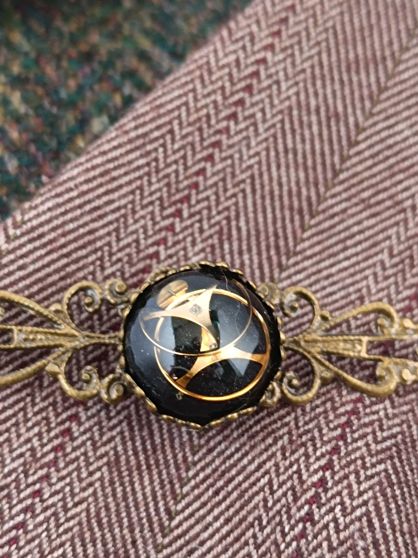 Broche Épinglette Steampunk Cabochon Noir - Résine Époxy Bronze Antique