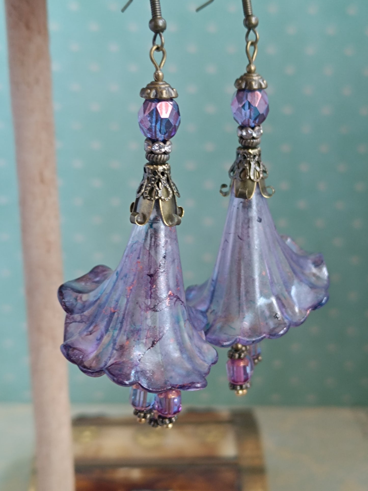 Boucles d'oreilles grandes fleurs féeriques