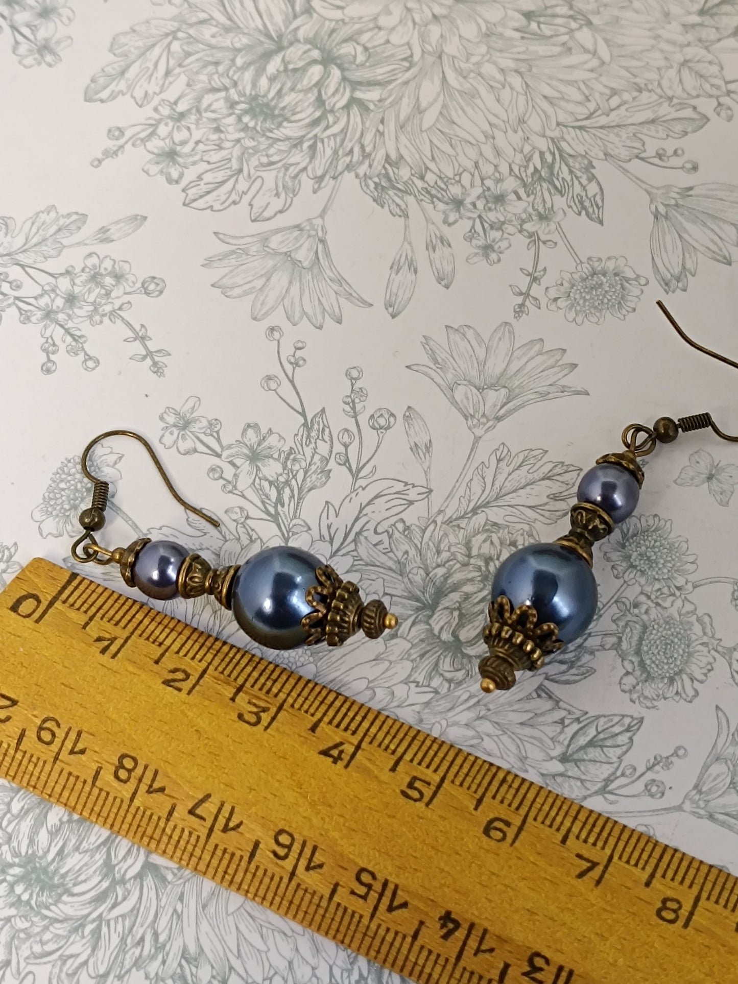Boucles d'Oreilles Perles Rondes Précieuses - Verre Tchèque Nacré Bronze