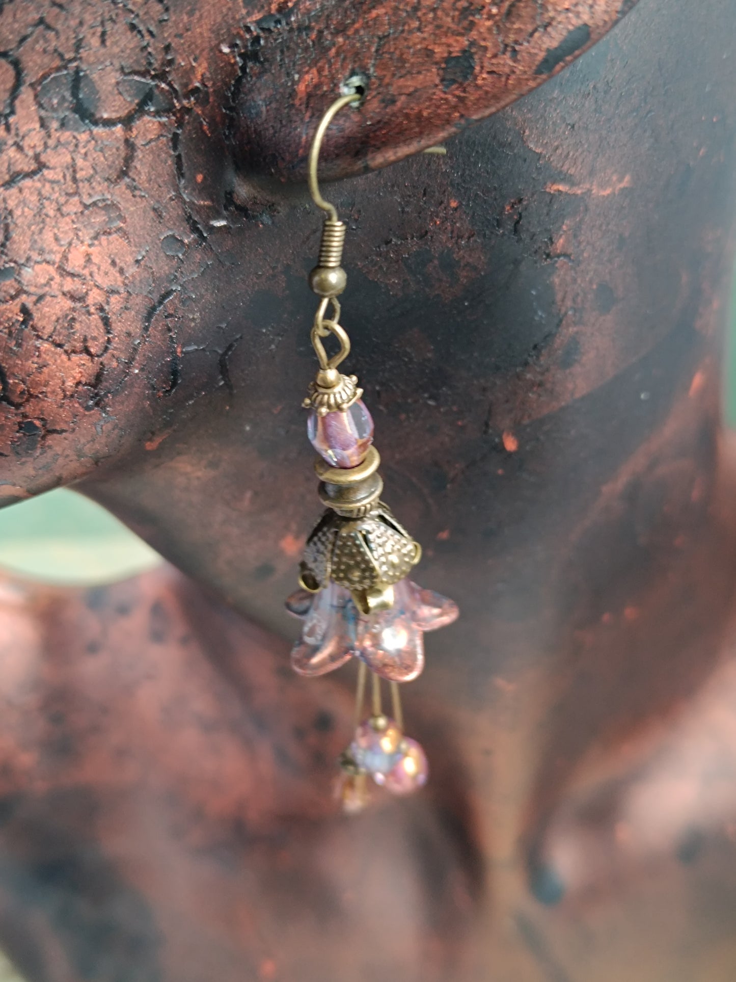 Boucles d'oreilles "Fleurs Féeriques" – Rose bleuté & Pistils dansants ✨