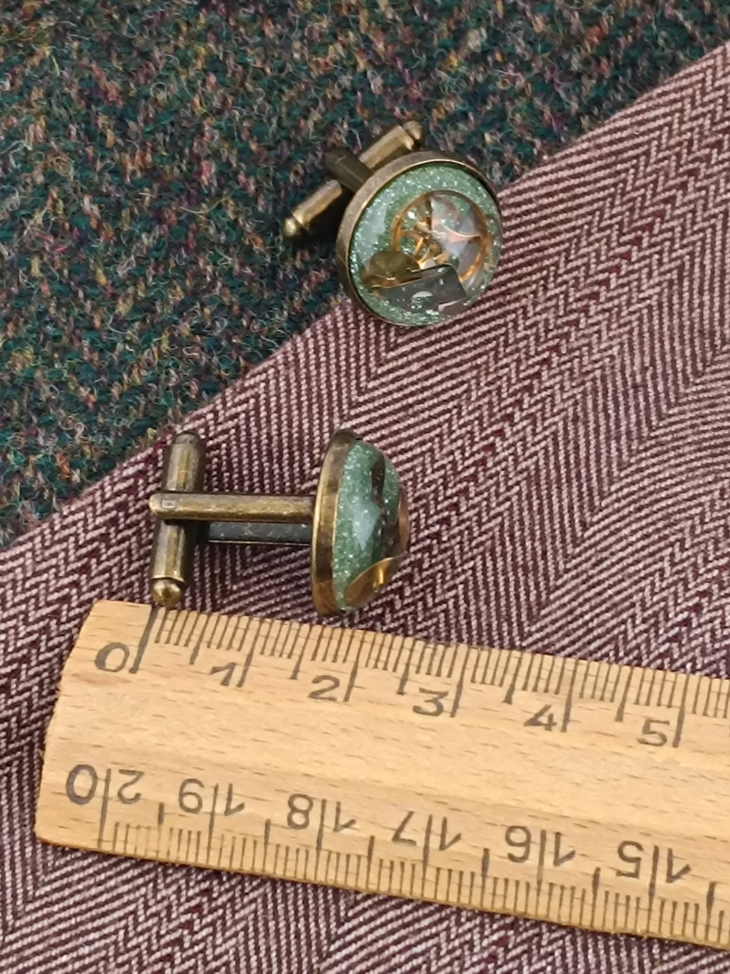 Boutons de manchette steampunk verts clairs