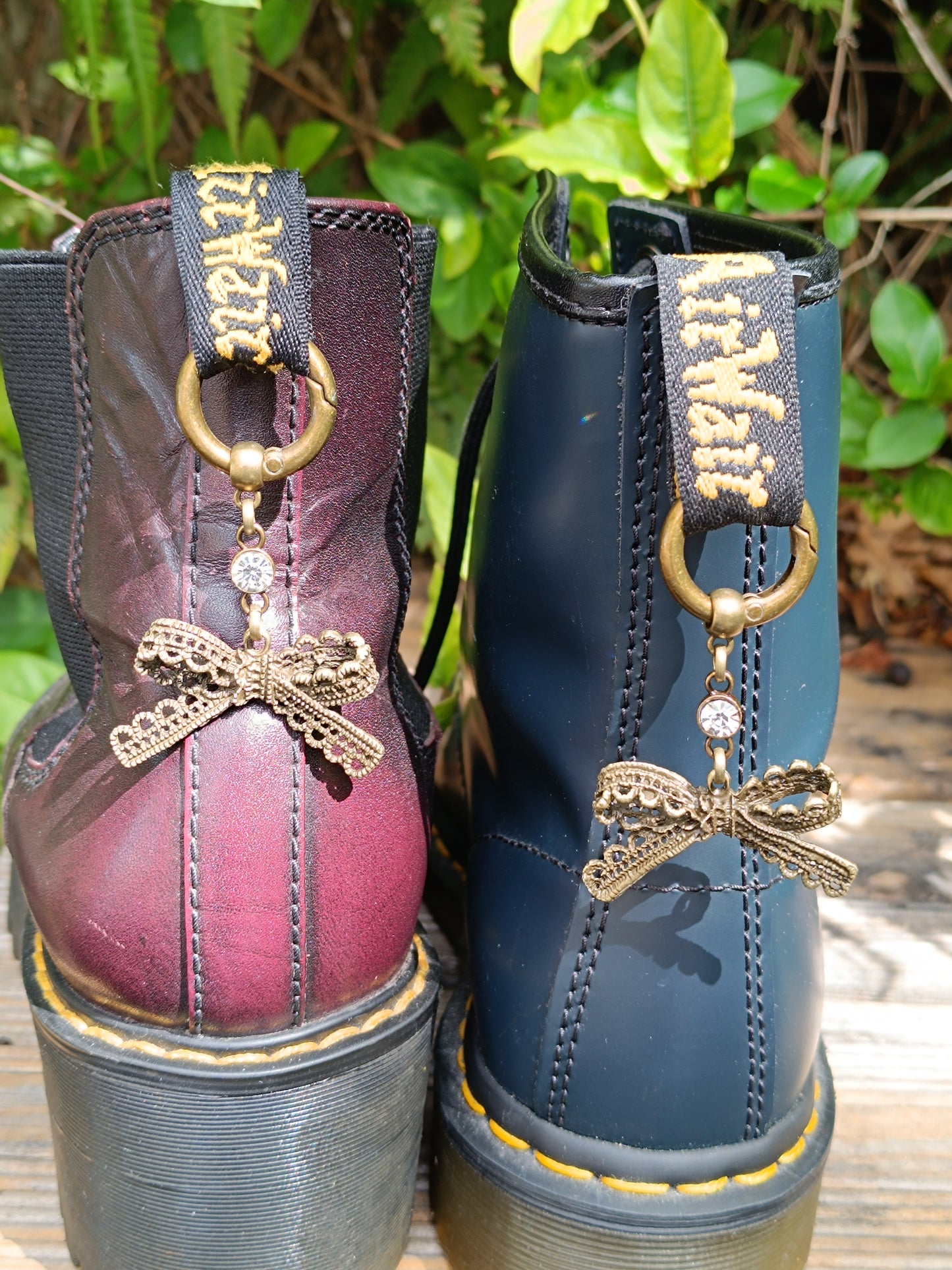 Bijoux charms de chaussures, boucles languettes bottines noeud de dentelle et strass