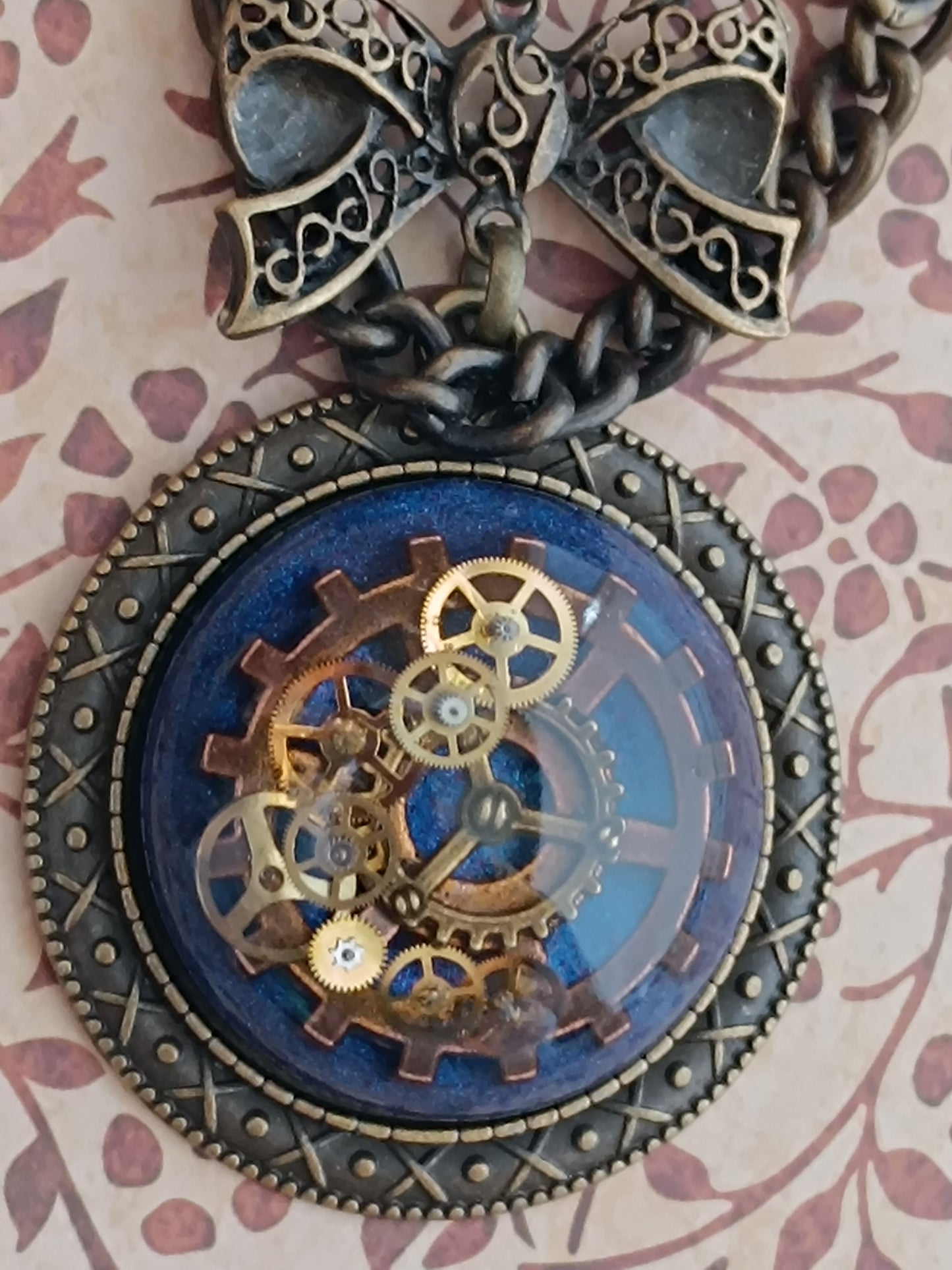 Grande broche épingle cabochon steampunk