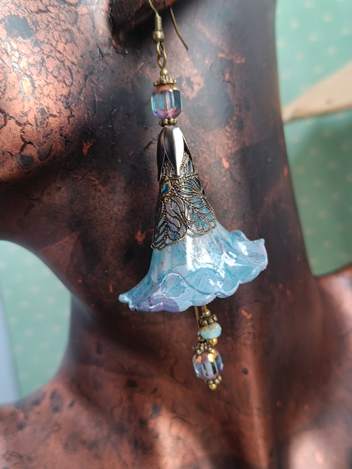 Boucles d'oreilles grandes fleurs féeriques - Trompette printanière XXL