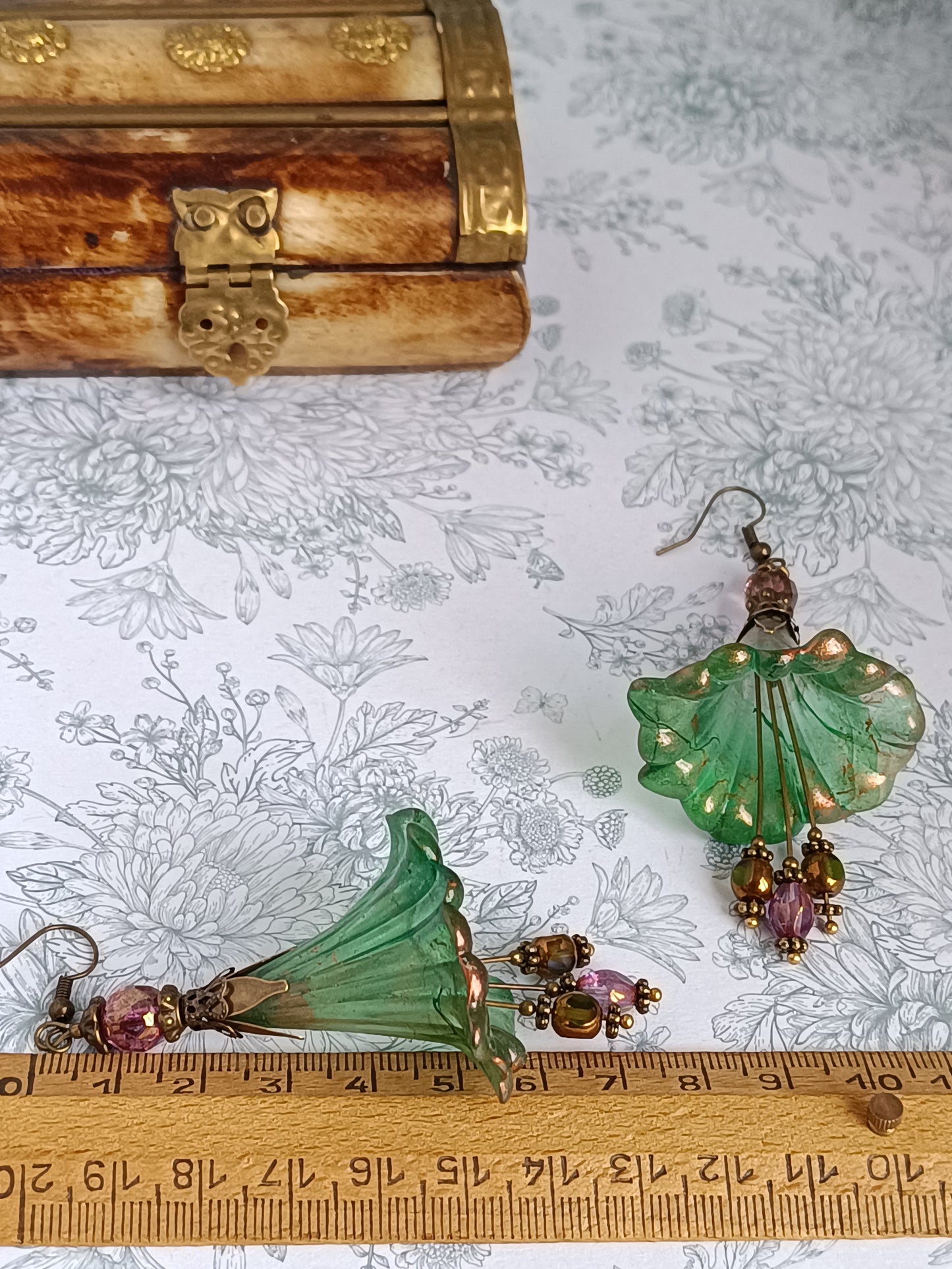 Boucles d'Oreilles Fleurs Lucite XXL - Perles Verre Tchèque