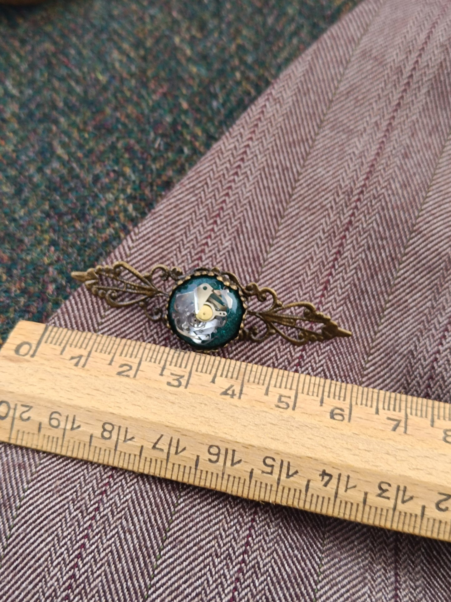 Broche Épinglette Steampunk Filigrane Bronze Antique - Cabochon Résine Époxy