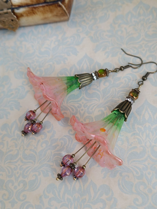 Boucles d'oreilles grandes fleurs féeriques - Trompette printanière XXL