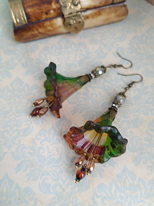 Boucles d'oreilles pendantes fleurs féeriques  d'automne - Perles de verre tchèque
