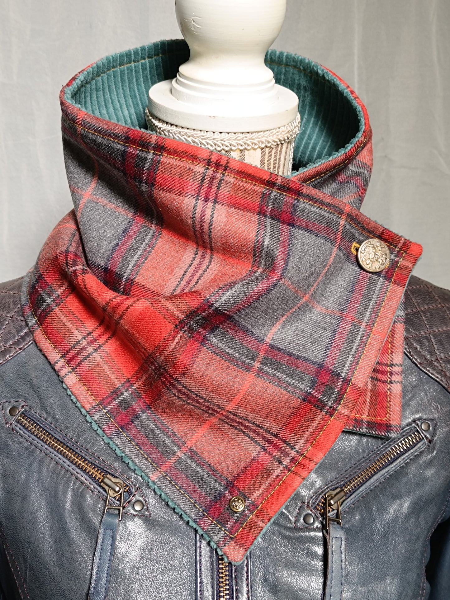 Tour de cou tartan laine velours côtelé bleu - Bouton bucolique oiseau