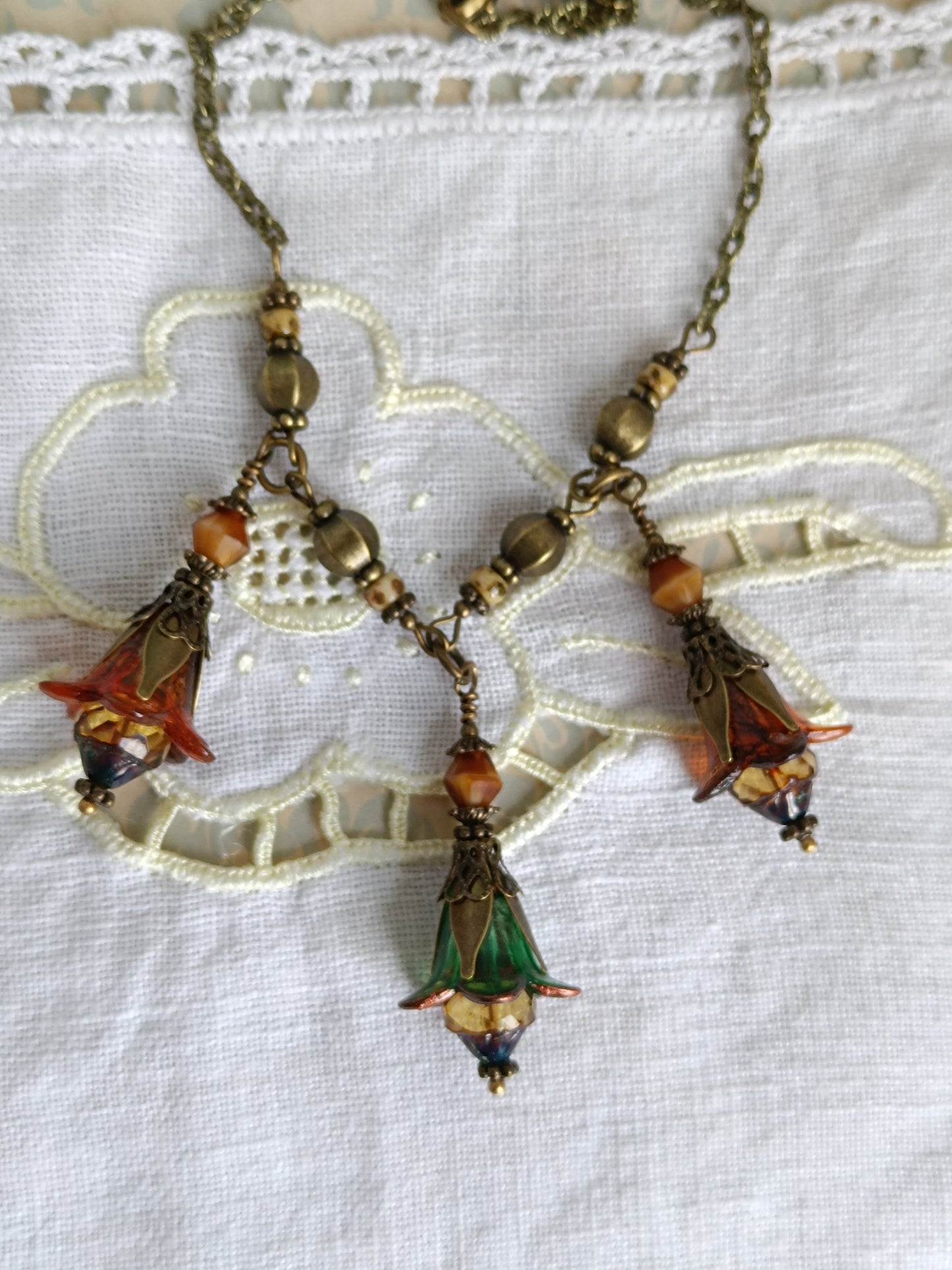 Collier Enchantement d'Automne - Fleurs Féeriques Bronze et Perles Tchèques