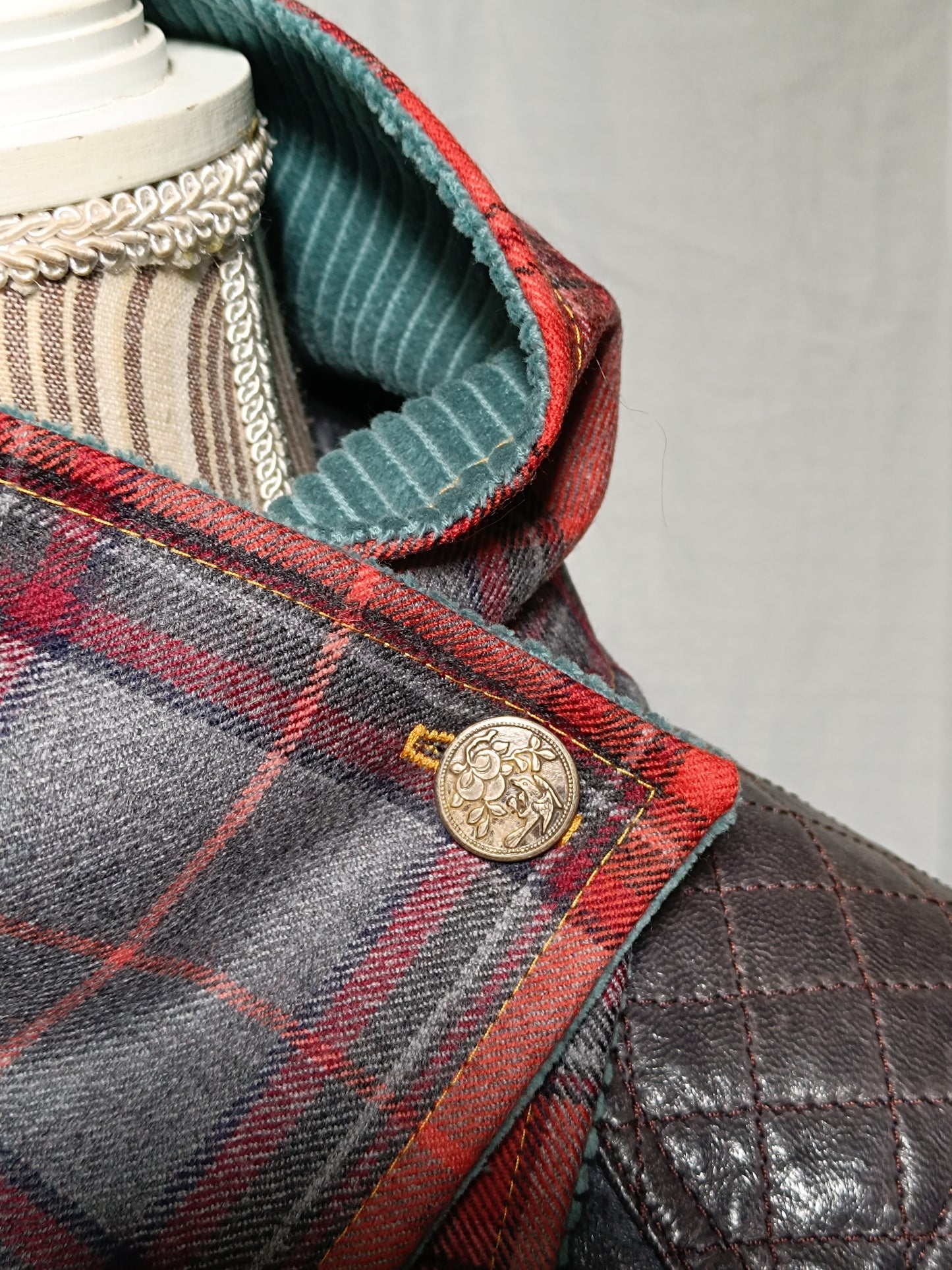 Tour de cou tartan laine velours côtelé bleu - Bouton bucolique oiseau