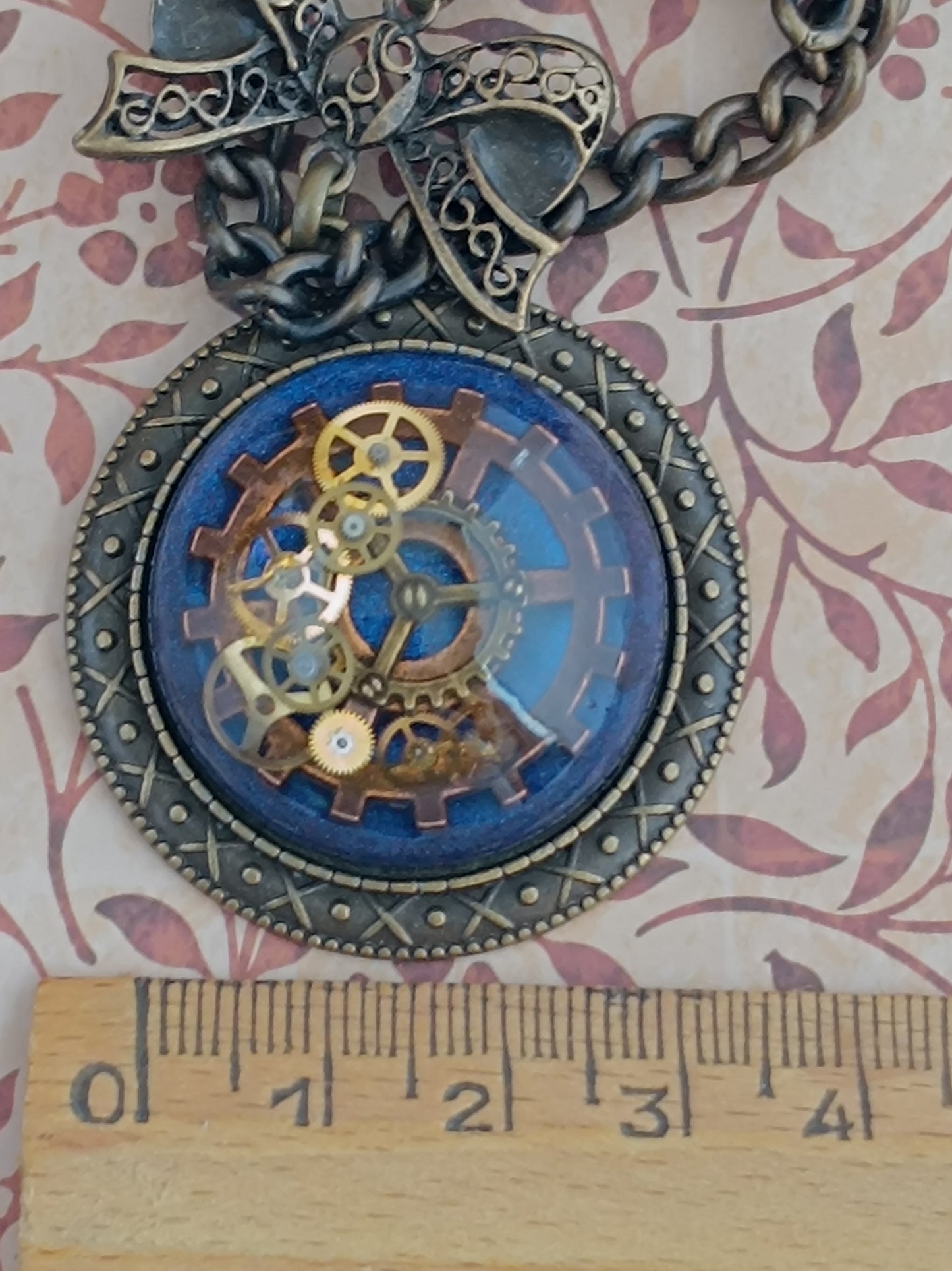 Grande broche épingle cabochon steampunk