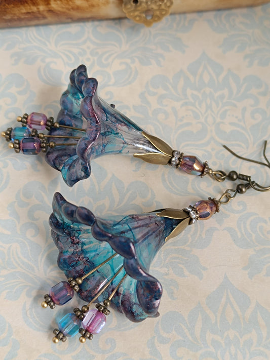 Boucles d'oreilles fleurs féeriques bronze - Perles de verre tchèque