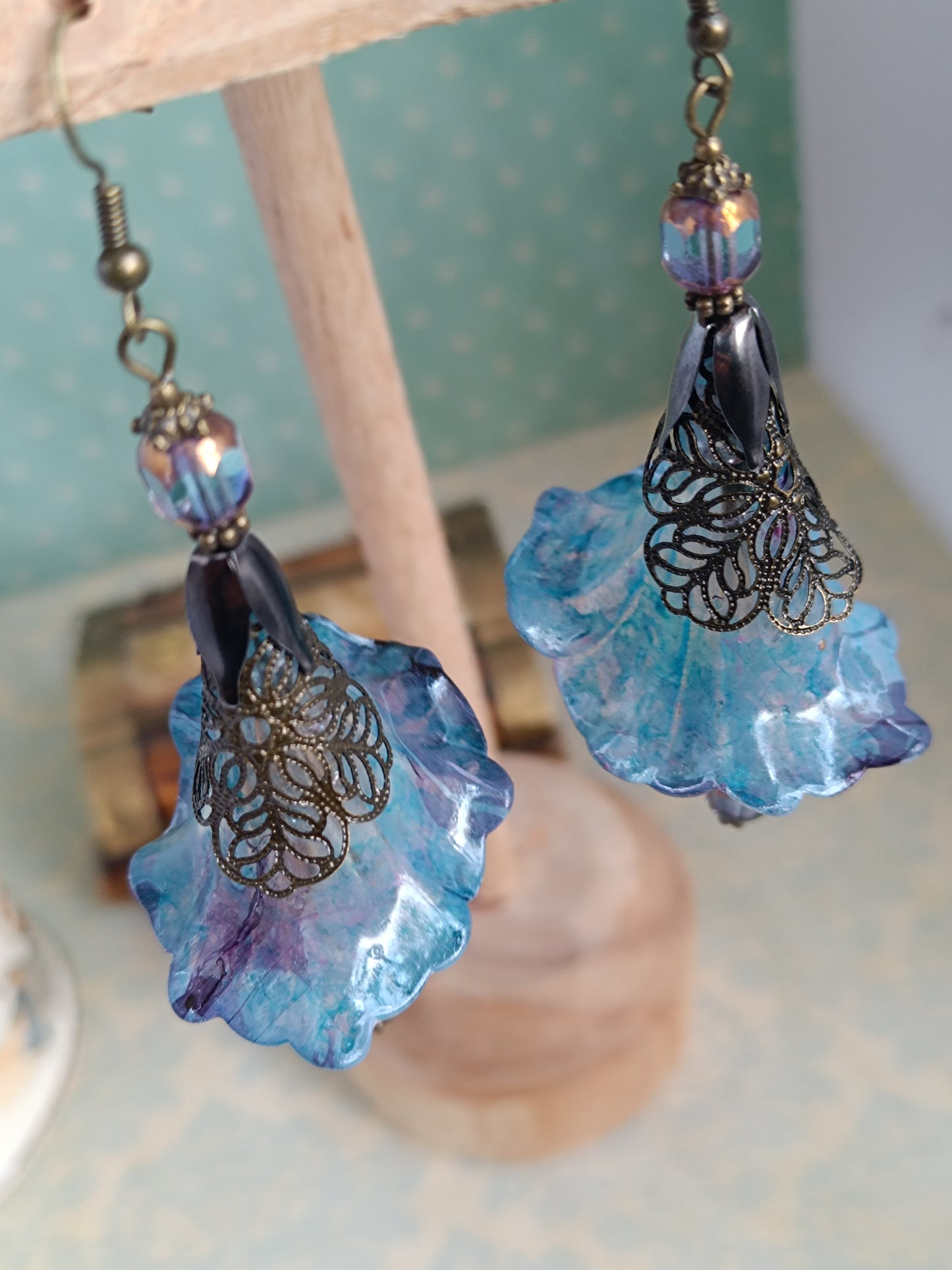 Boucles d'oreilles grandes fleurs féeriques - Trompette printanière XXL