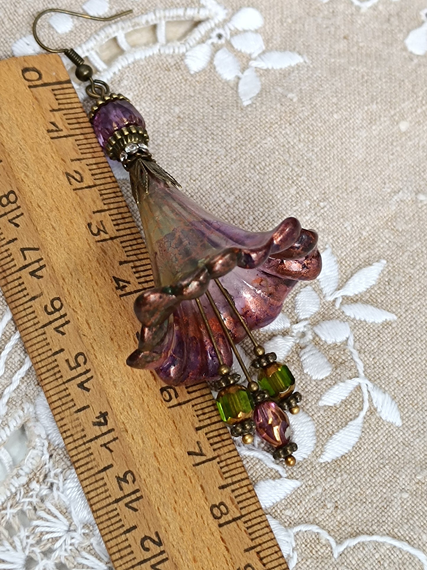Boucles d'Oreilles Pendantes Féeriques Violettes Vertes Reflets Cuivré Magique Perles Verre Tchèque XXL