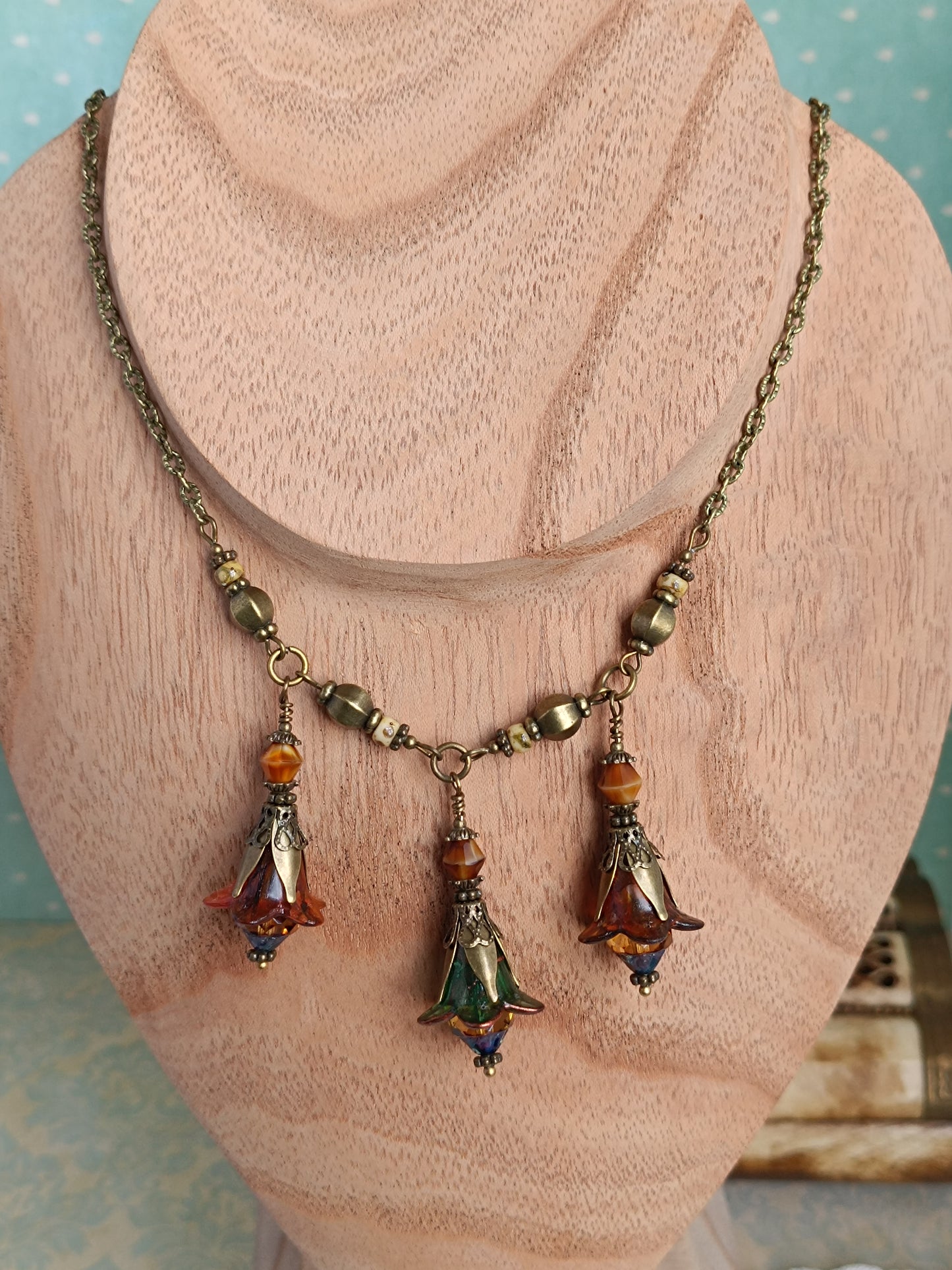 Collier Enchantement d'Automne - Fleurs Féeriques Bronze et Perles Tchèques