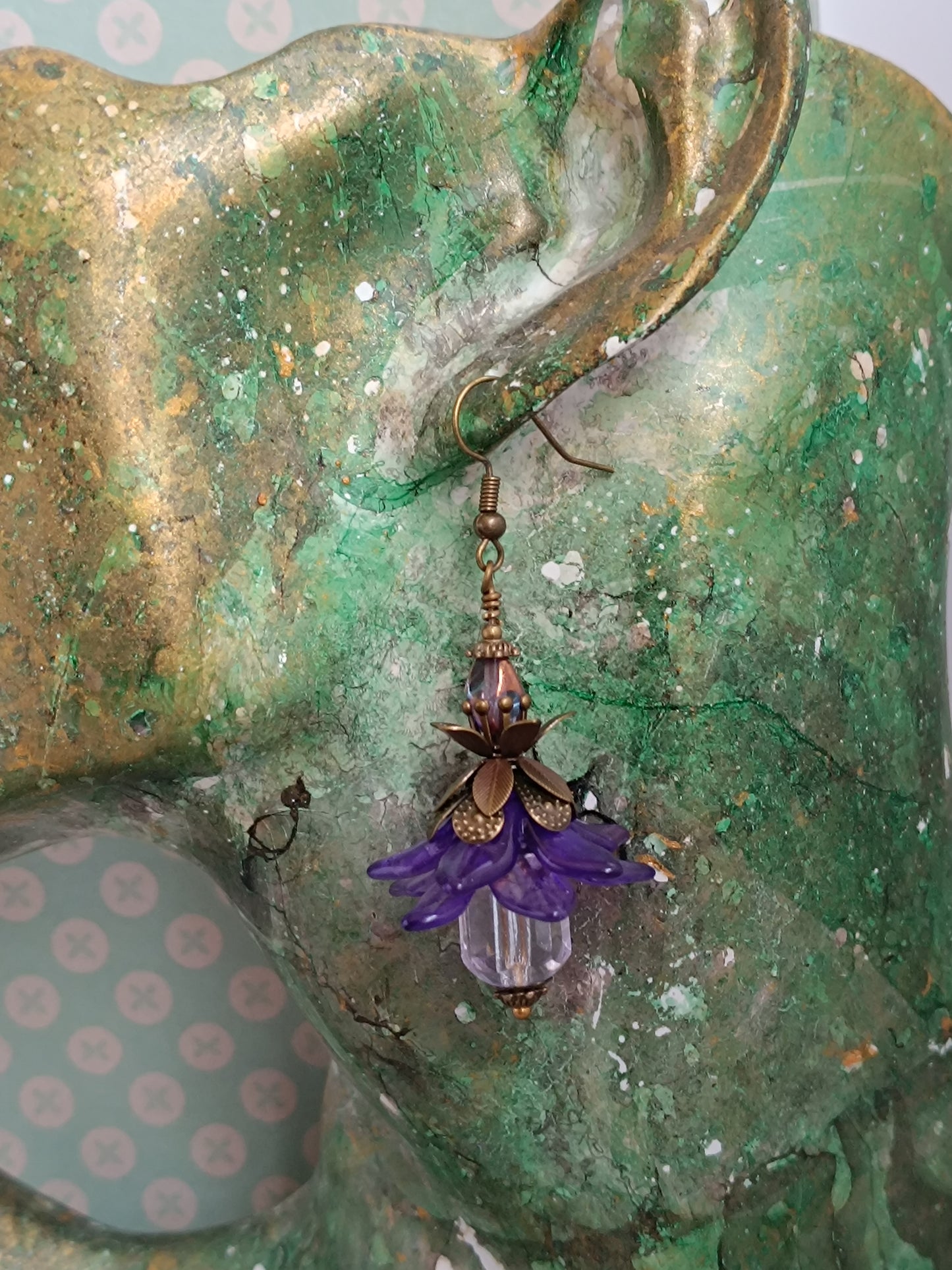 Boucles d'oreilles Fleurs Pompons Ultra Violettes Féeriques Bijou Bohème