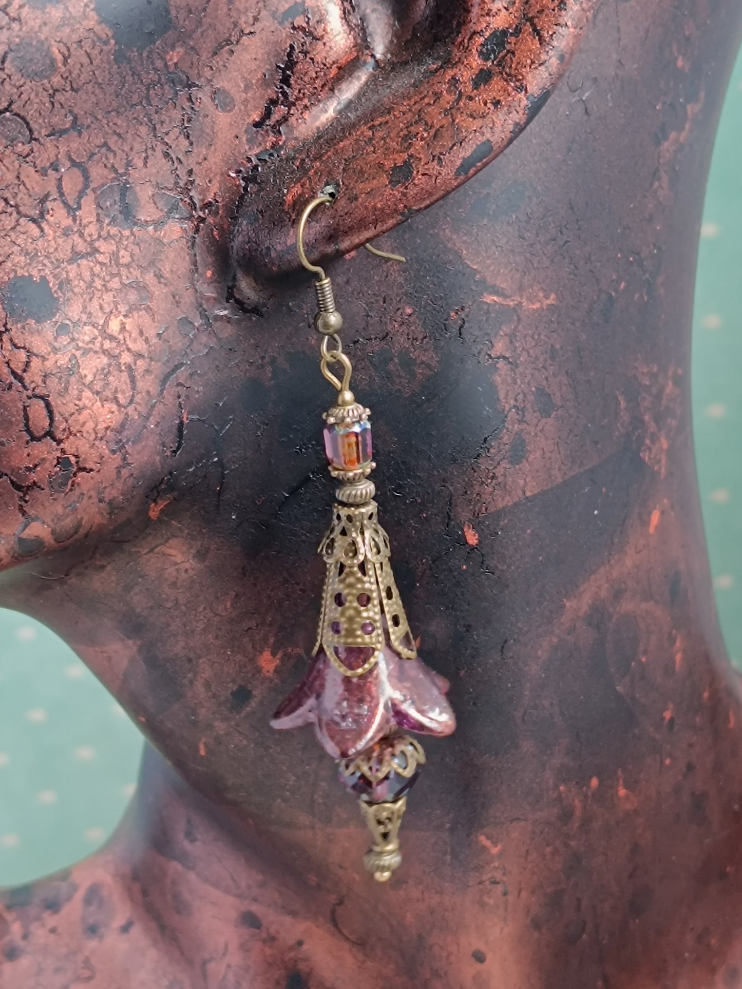 Boucles d'oreilles longues automne - Lucite vernies main reflets minéraux bronze