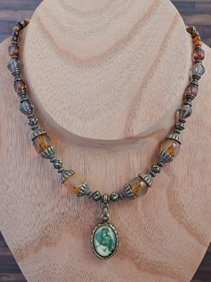 Collier Bohème Ethnique – Corbeau Mystique & Œil de Tigre