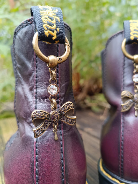 Charms pour Doc Martens noeuds de dentelle bronze et strass