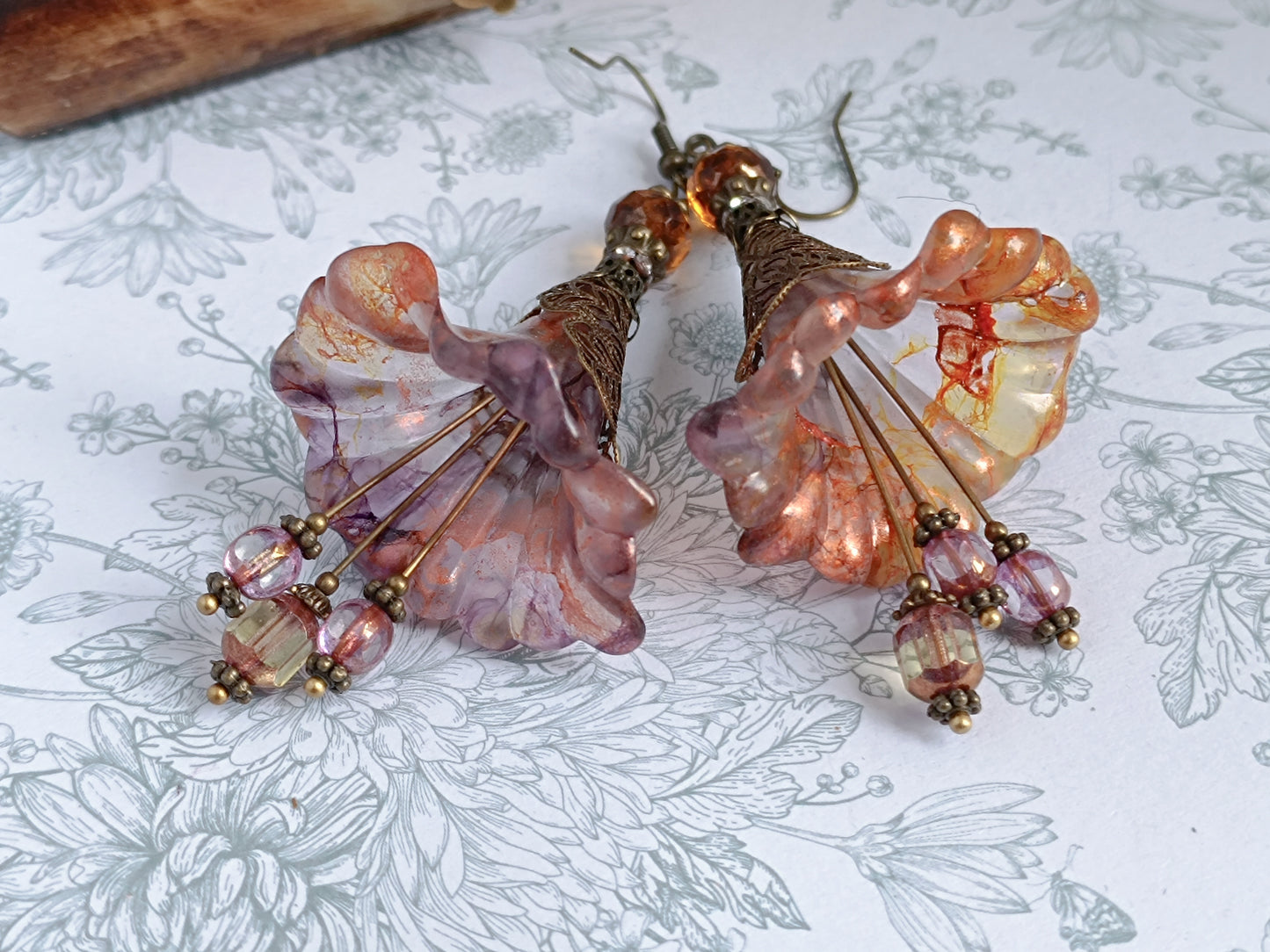 Boucles d'Oreilles Fleurs Lucite XXL - Perles Verre Tchèque