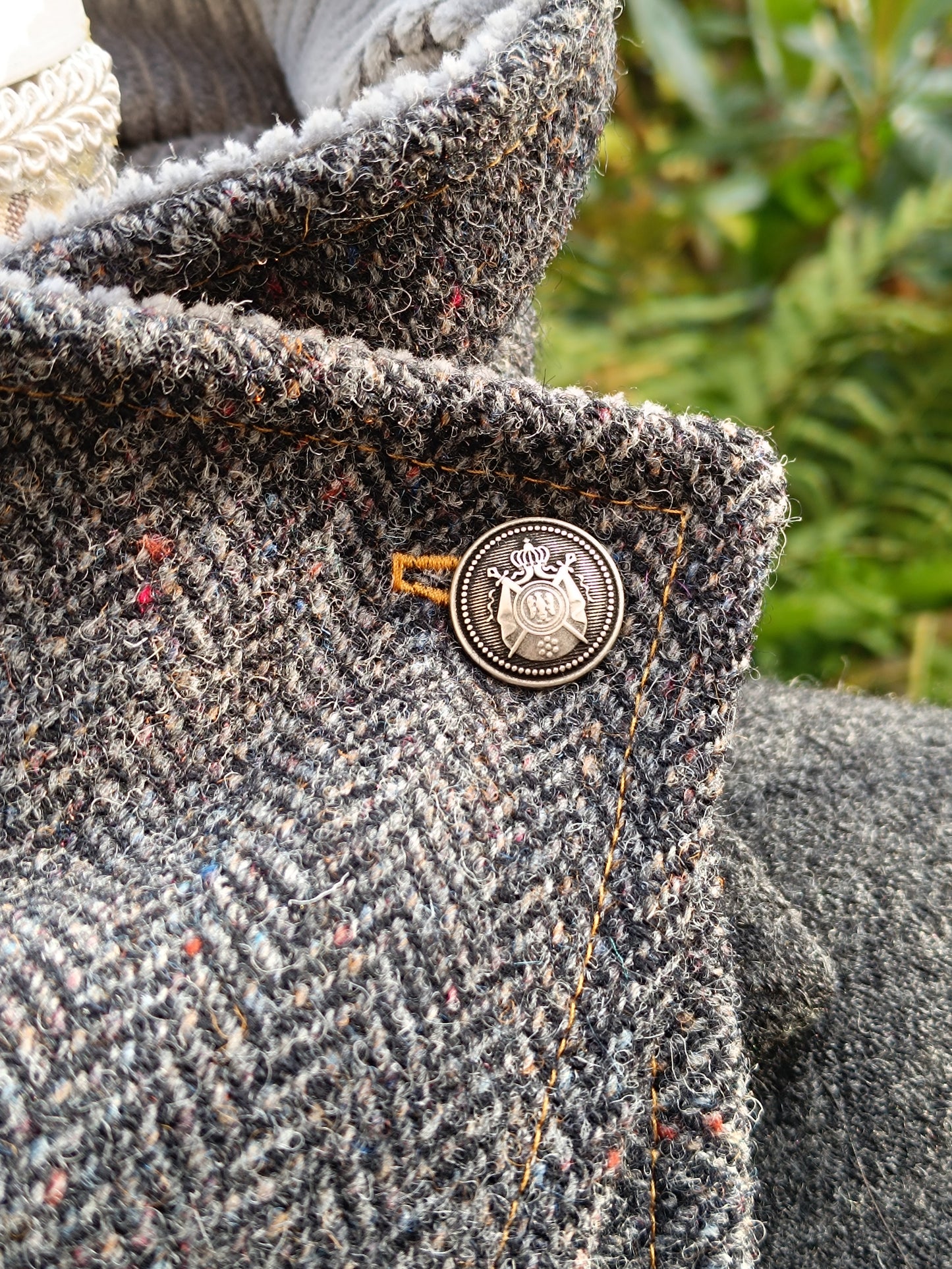 Cache col Tweed Velours - Bouton Vintage Argenté