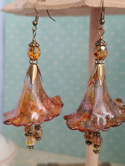 Boucles d'oreilles pendantes fleurs féeriques d'automne bronze - Perles de verre tchèque