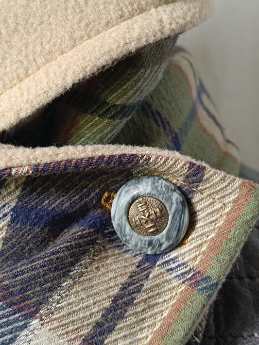 Écharpe tartan col bénitier doublée polaire bouton vintage bronze