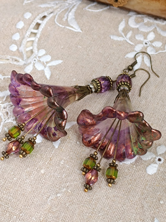 Boucles d'Oreilles Pendantes Féeriques Violettes Vertes Reflets Cuivré Magique Perles Verre Tchèque XXL