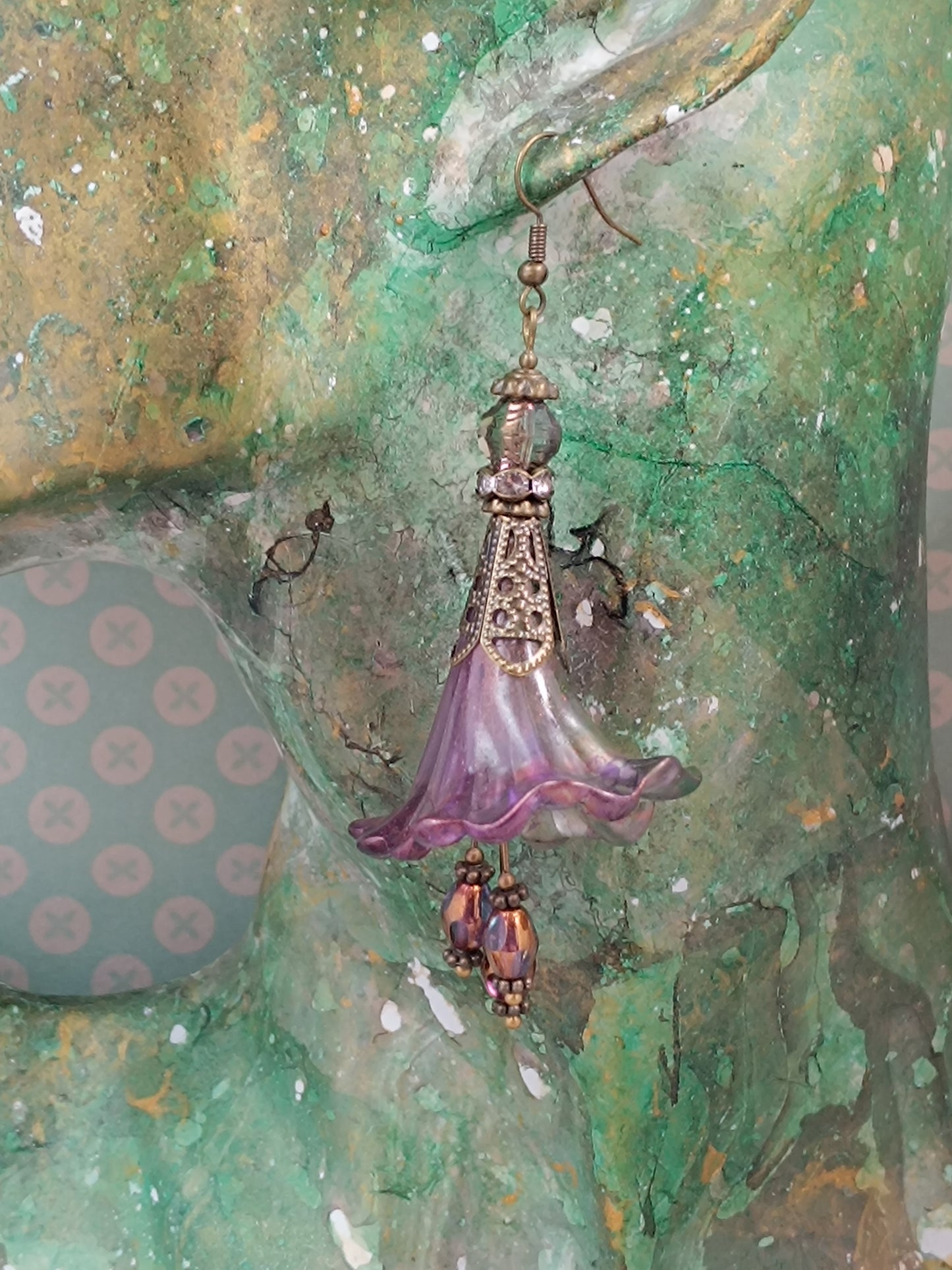 Boucles d'Oreilles Pendantes Féeriques Vertes Violettes Voile Cuivré Perles Verre Tchèque XXL