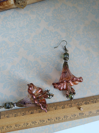 Boucles d'Oreilles Fleurs Trompettes mélancoliques automnales