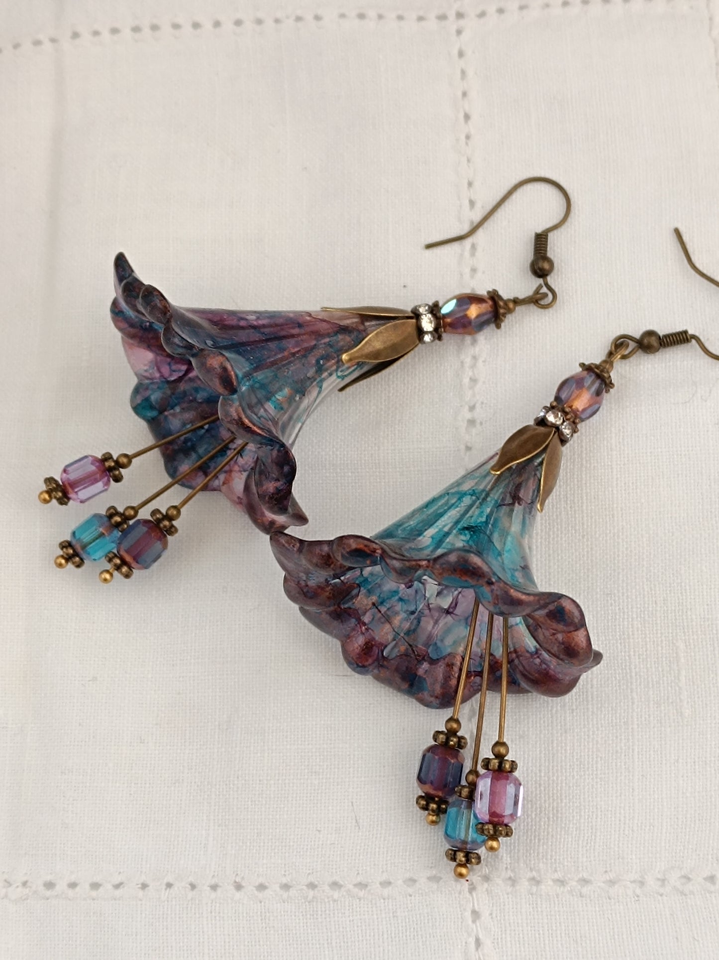 Boucles d'Oreilles Fleurs Lucite XXL - Perles Verre Tchèque