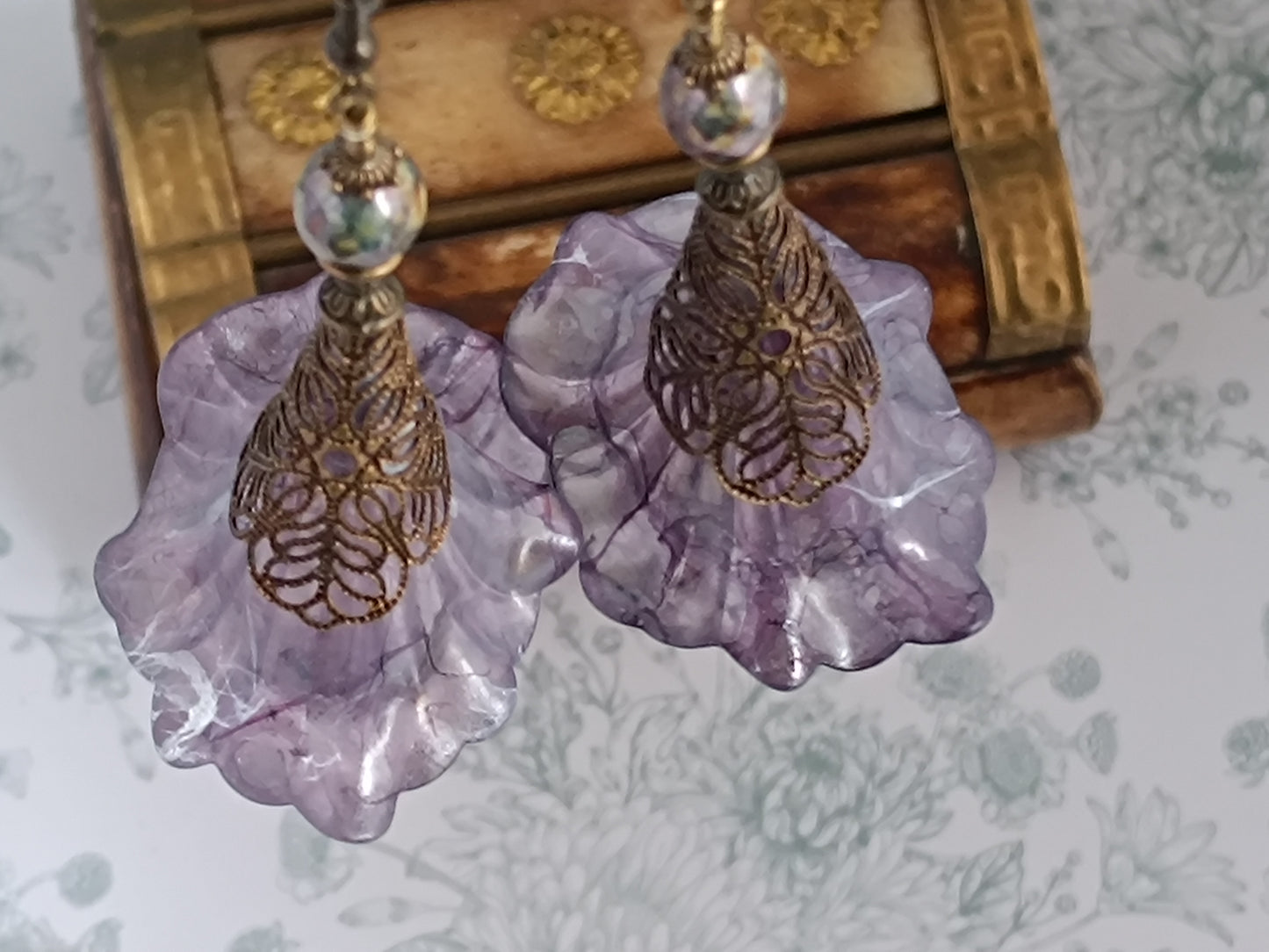 Boucles d'Oreilles Fleurs Lucite XXL - Perles Verre Tchèque