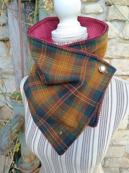 Tour de cou tartan laine et velours bordeaux avec bouton Art déco en nacre