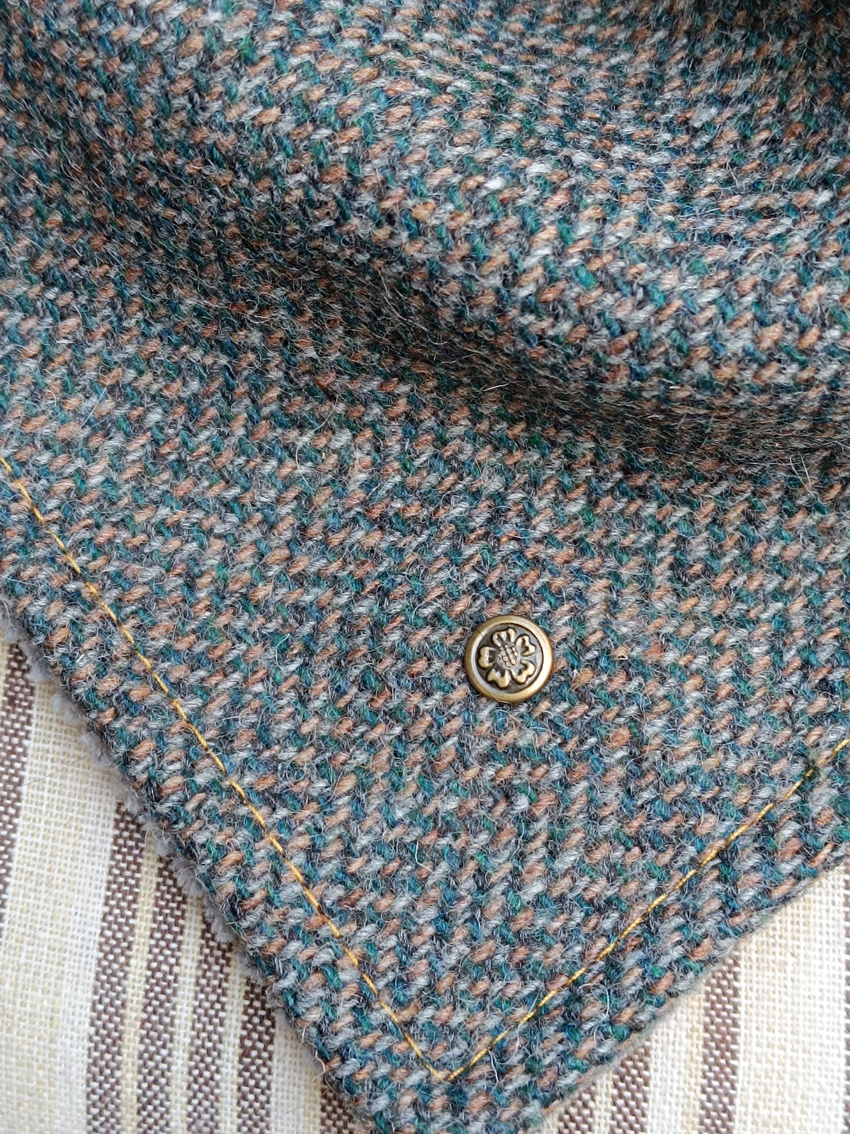 Tour de cou en tweed celtique gris doublé de velours côtelé