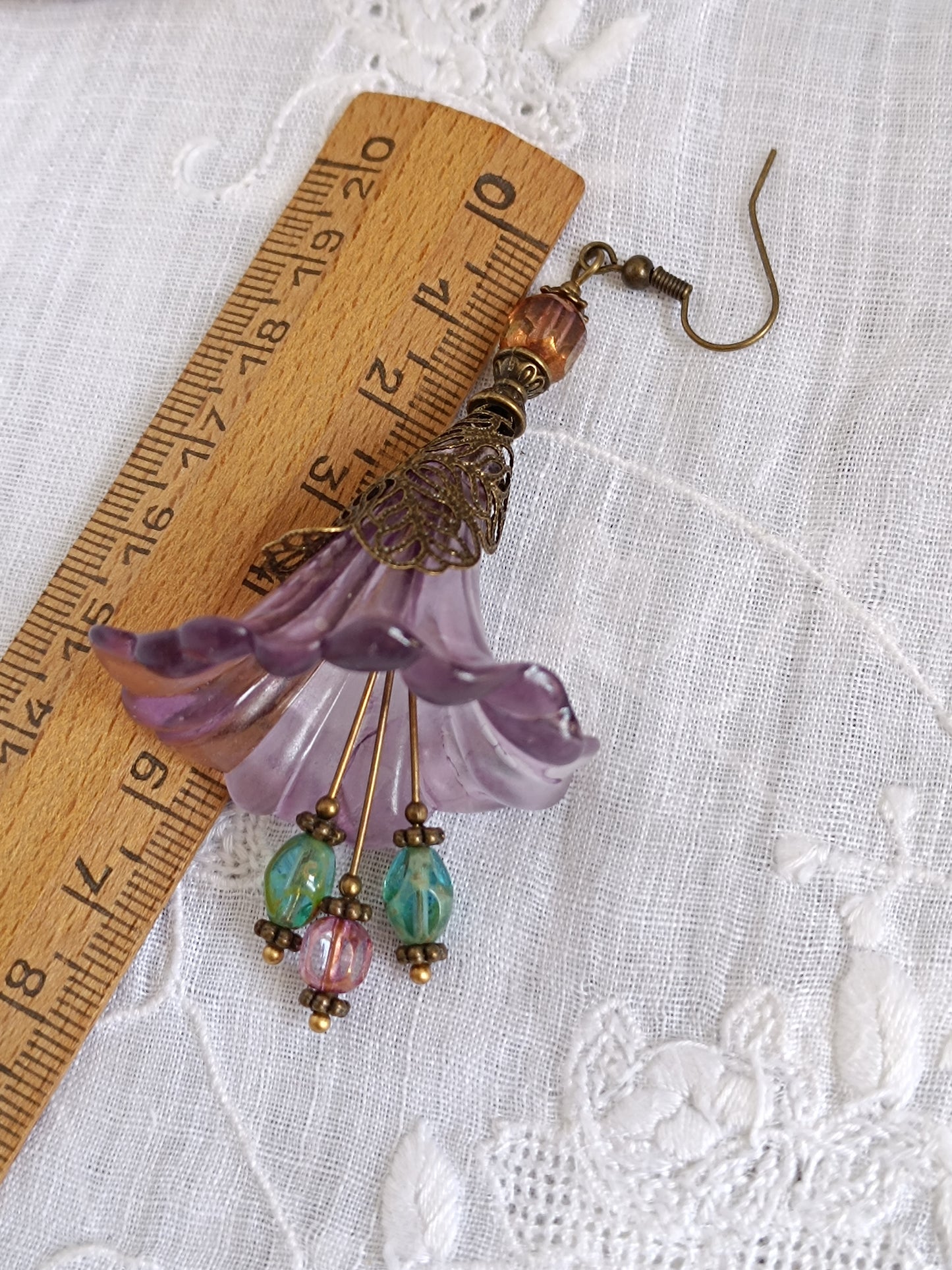 Boucles d’oreilles Fleurs XXL violettes – Bleu ciel & rose tendre, bronze antique