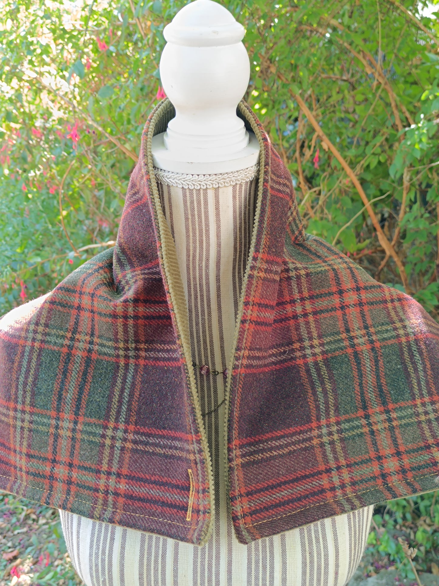 Tour de cou tartan écossais doublé velours côtelé bouton vintage métal nacre