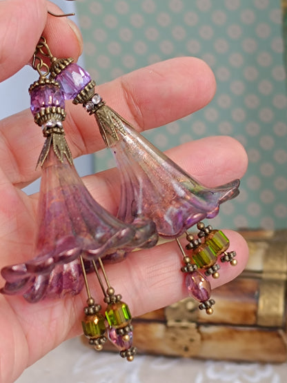 Boucles d'Oreilles Pendantes Féeriques Violettes Vertes Reflets Cuivré Magique Perles Verre Tchèque XXL