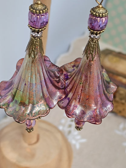 Boucles d'Oreilles Pendantes Féeriques Violettes Vertes Reflets Cuivré Magique Perles Verre Tchèque XXL