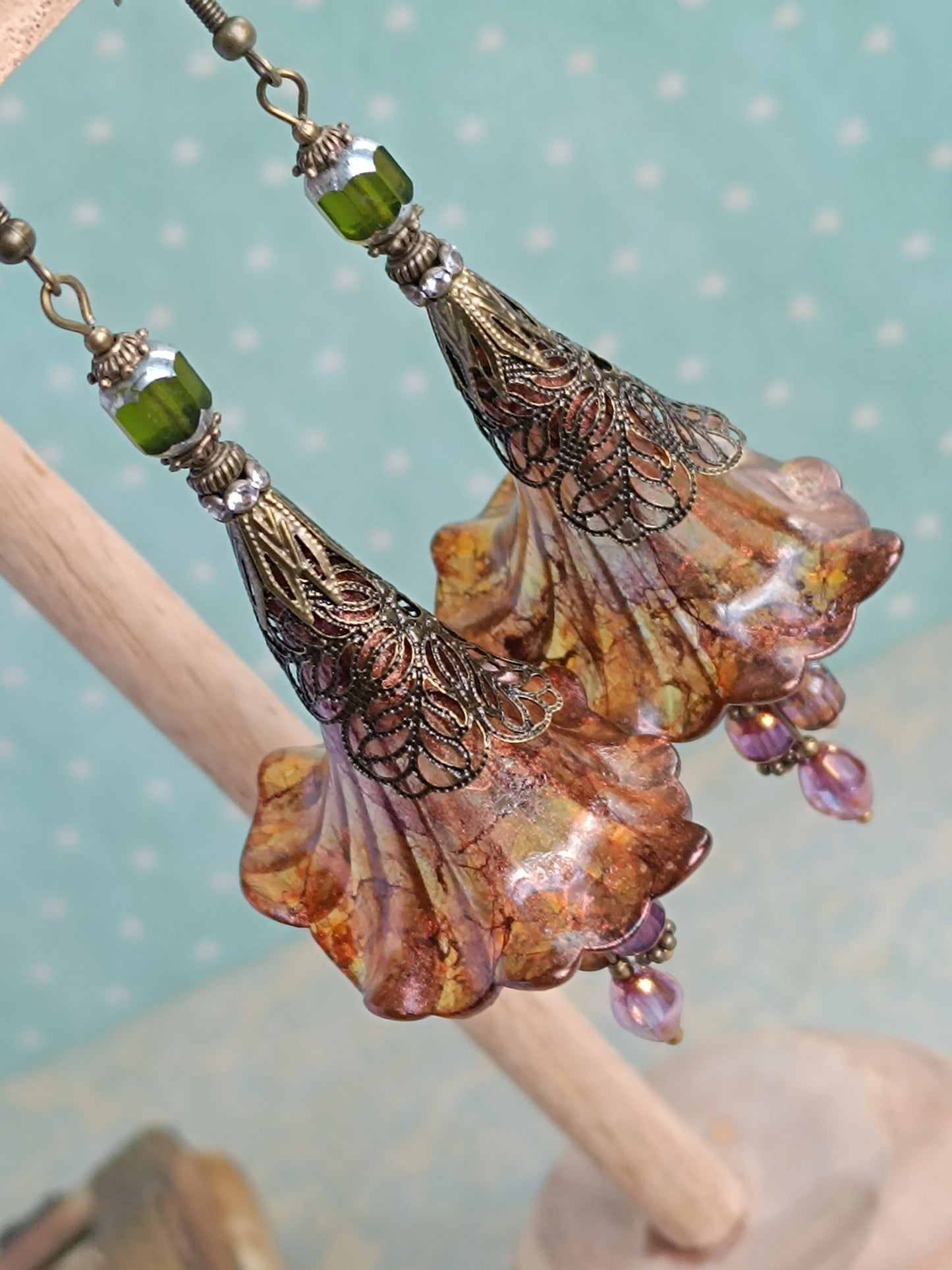 Boucles d'Oreilles Fleur Trompette mélancolique printanière