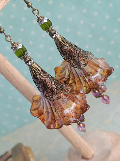 Boucles d'Oreilles Fleur Trompette mélancolique printanière