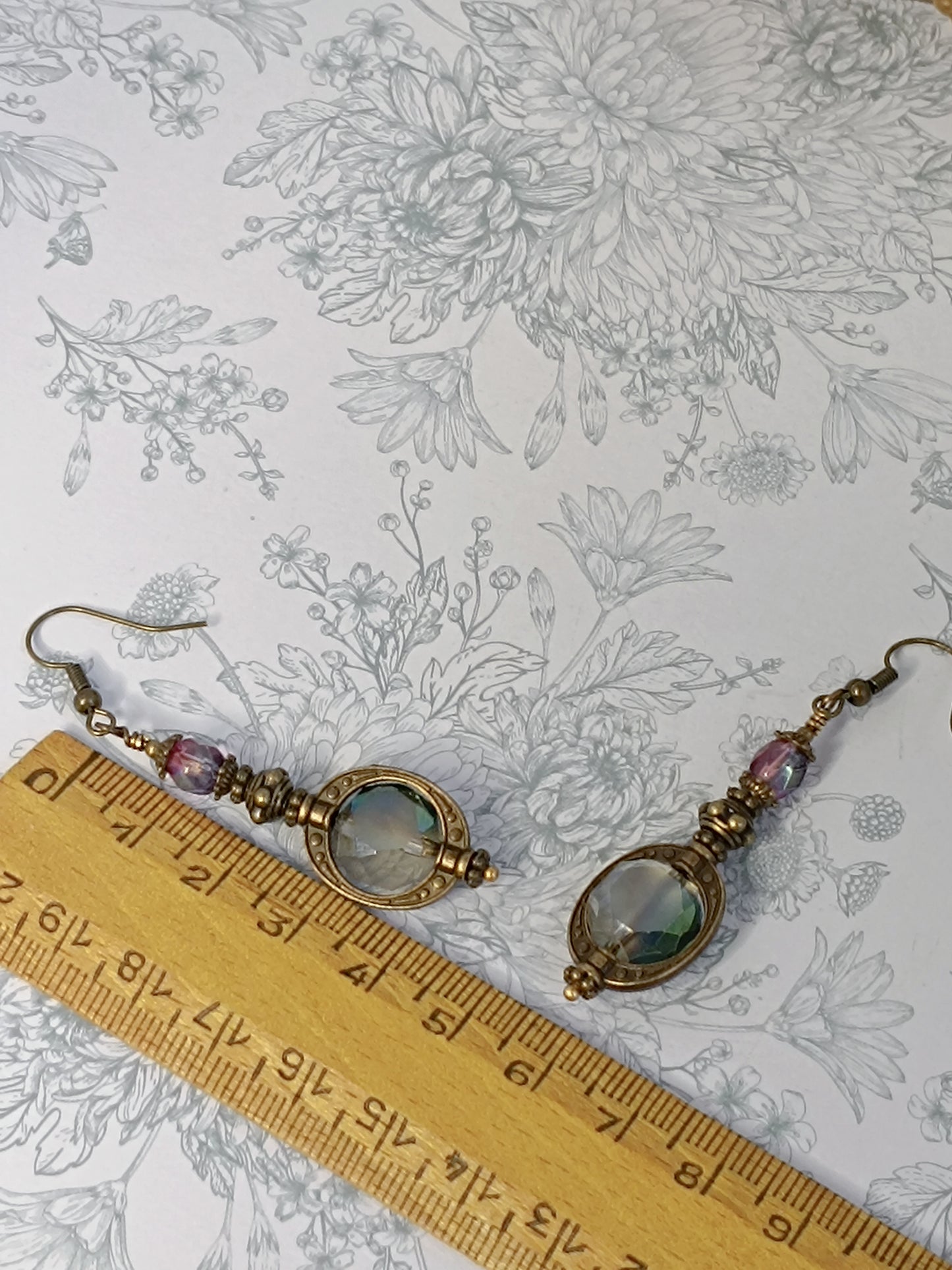 Boucles d'Oreilles Pendantes Bohème Perle Saturne - Création Artisanale