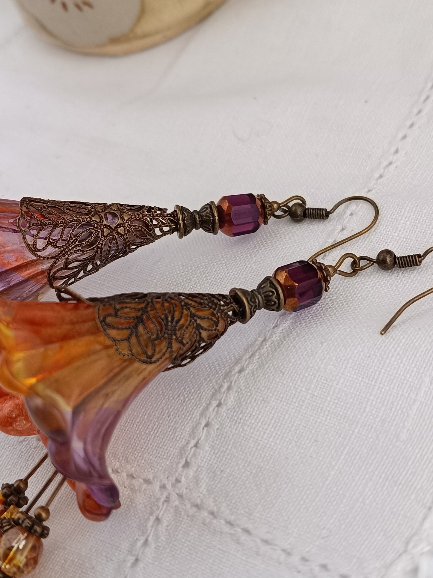 Boucles d'Oreilles Fleurs Lucite XXL - Perles Verre Tchèque