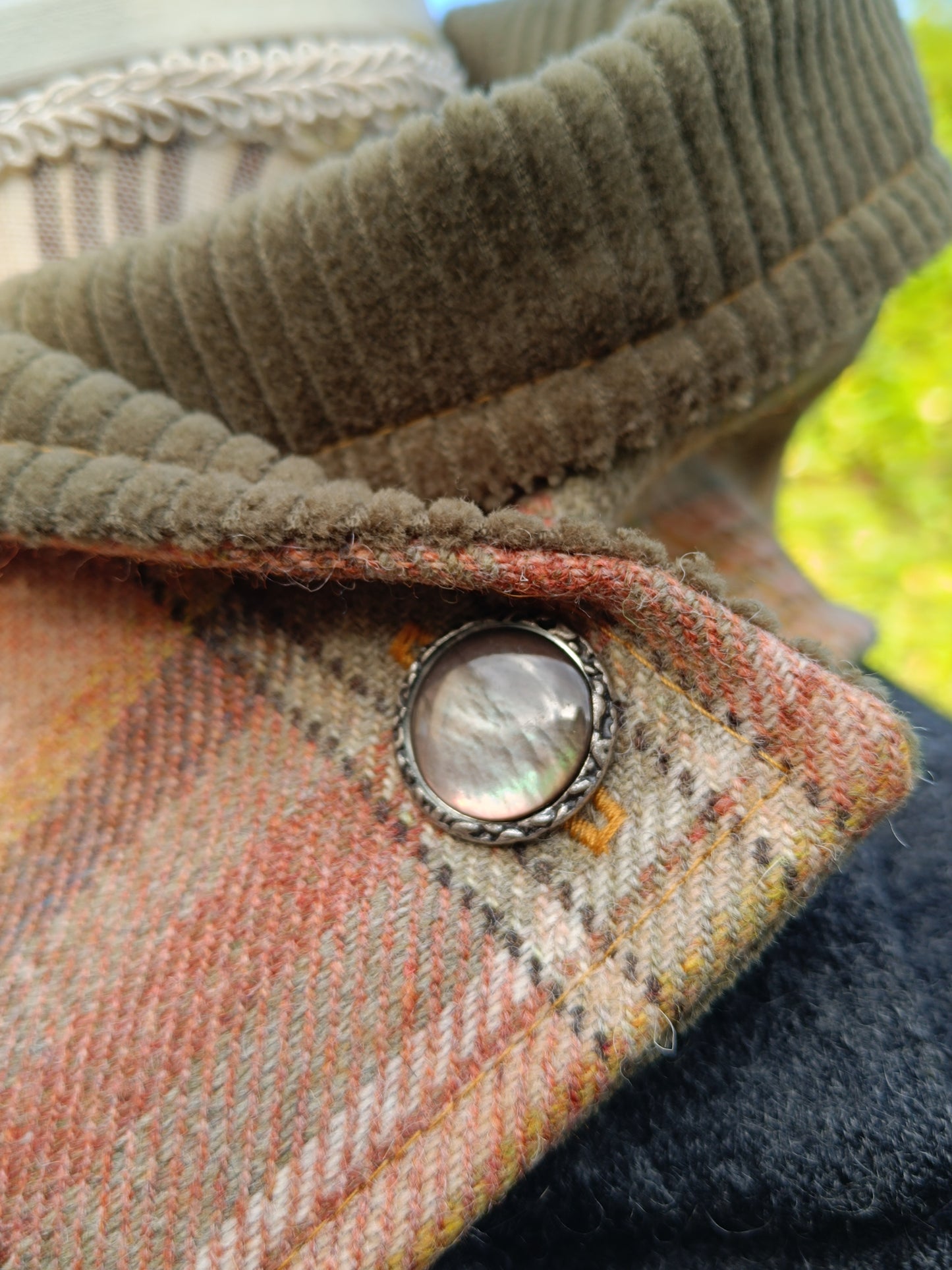 Cache Cou Tartan Velours Kaki - Bouton Nacre Vintage