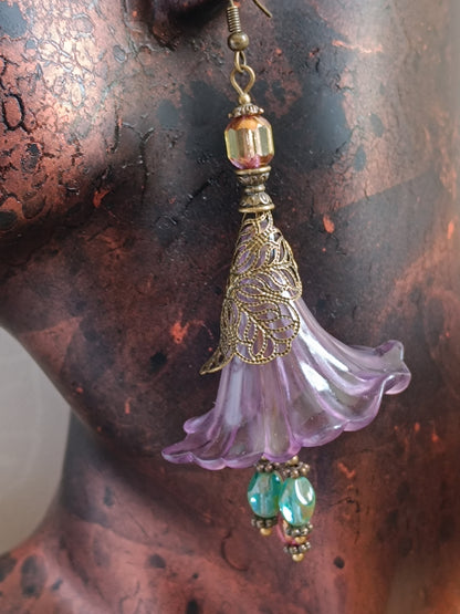 Boucles d’oreilles Fleurs XXL violettes – Bleu ciel & rose tendre, bronze antique