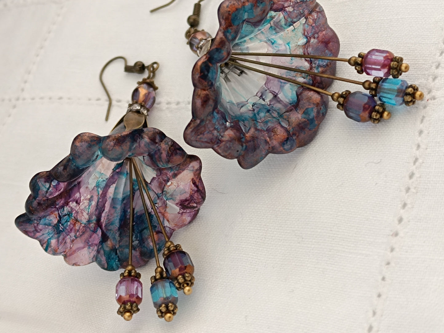 Boucles d'Oreilles Fleurs Lucite XXL - Perles Verre Tchèque