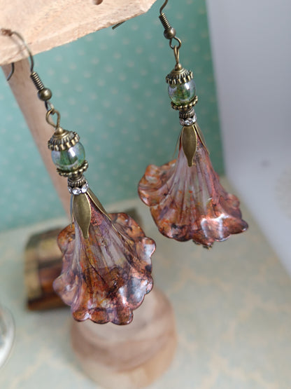 Boucles d'Oreilles Fleurs Trompettes mélancoliques automnales